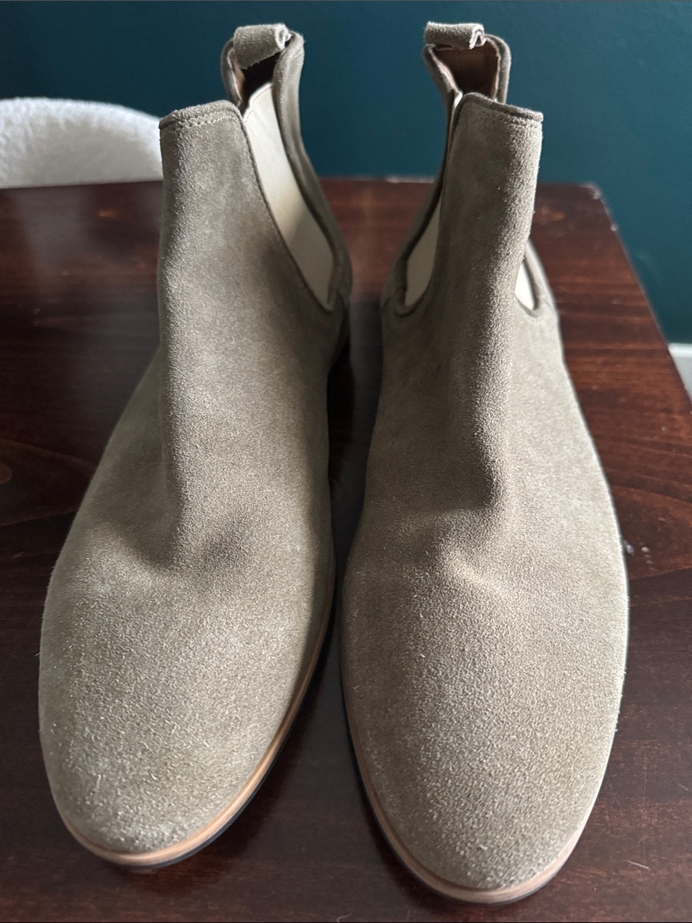 Topman Men's Taupe Suede Chelsea Boots - Classic Slip-On Style